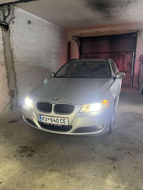 Gebraucht BMW 320 177 PS (130 kW) 2012 Kombi