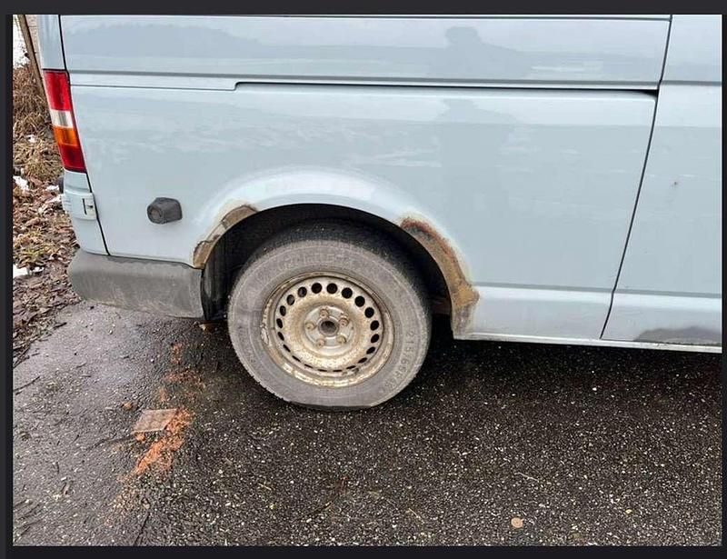 Gebraucht VW T5 131 PS (96 kW) 2009 Blau Van