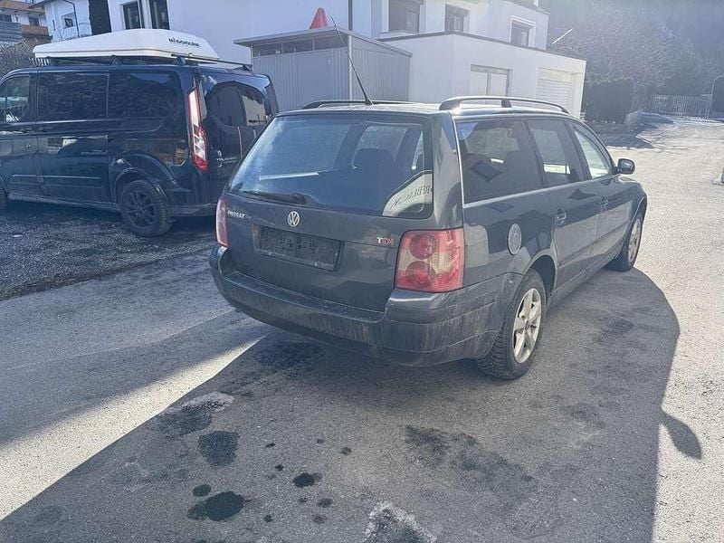 Gebraucht VW Passat 101 PS (74 kW) 2001 Kombi