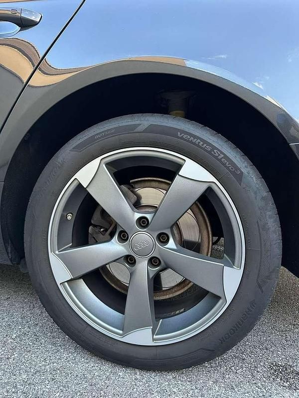 Gebraucht Audi A6 177 PS (130 kW) 2013 Grau Limousine