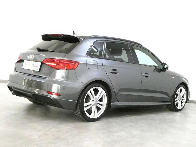 Gebraucht Audi A3 Sport 116 PS (85 kW) 2019 Dunkelgrau  metallicperleffekt Limousine