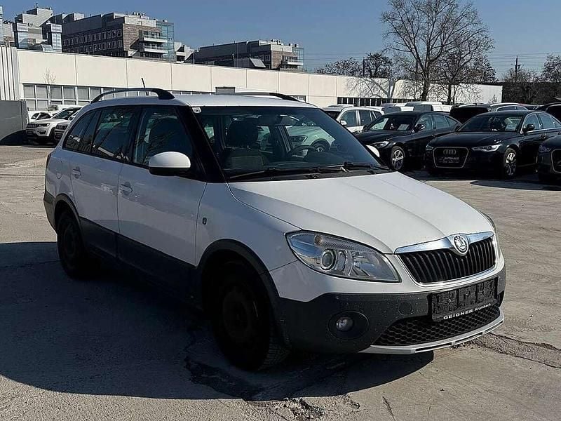 Gebraucht Skoda Fabia 105 PS (77 kW) 2012 Weiß Kombi