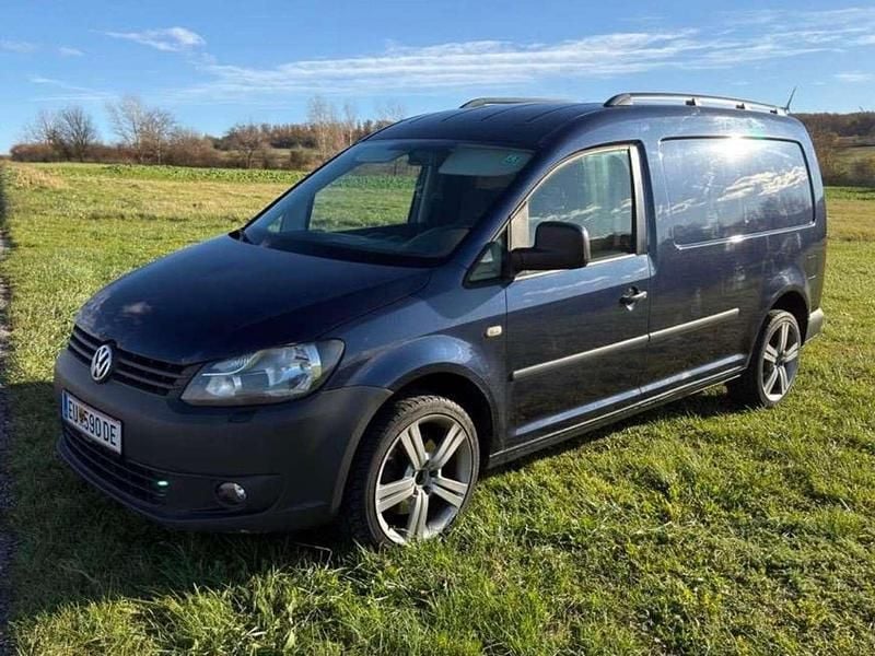 Blau Gebraucht 2012 VW Caddy Maxi Van / Kleinbus | € 6.990 - Bild 1/4