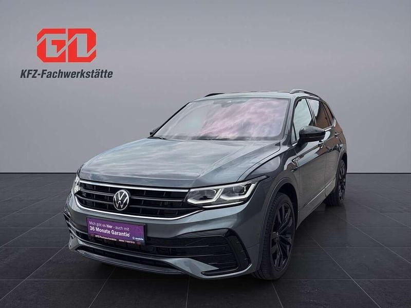 Grau Gebraucht 2022 VW Tiguan R-line SUV | € 42.880 (Teuer) - Bild 1/4