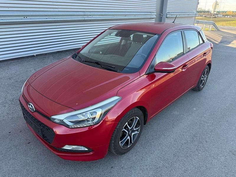 Rot Gebraucht 2016 Hyundai i20 Comfort Kleinwagen | € 10.500 (Fairer Preis) - Bild 1/4