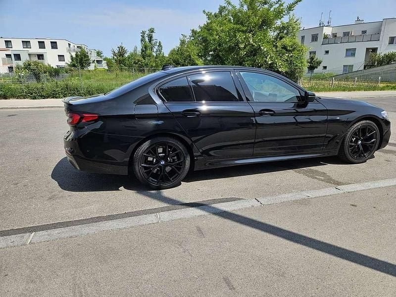 Gebraucht 2019 BMW 520 Limousine | € 33.000 (Fairer Preis) - Bild 1/4