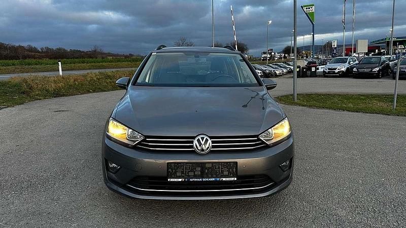 Grau Gebraucht 2014 VW Golf Highline Limousine | € 8.990 (Guter Preis) - Bild 1/4
