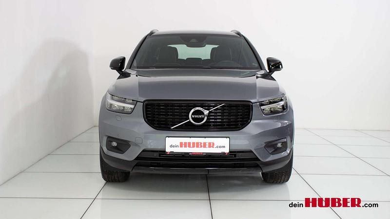 Gebraucht Volvo XC40 Momentum 190 PS (139 kW) 2019 Grau SUV
