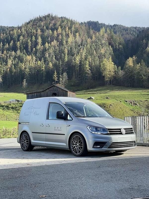 Gebraucht VW T6.1 75 PS (55 kW) 2020 Grau Van