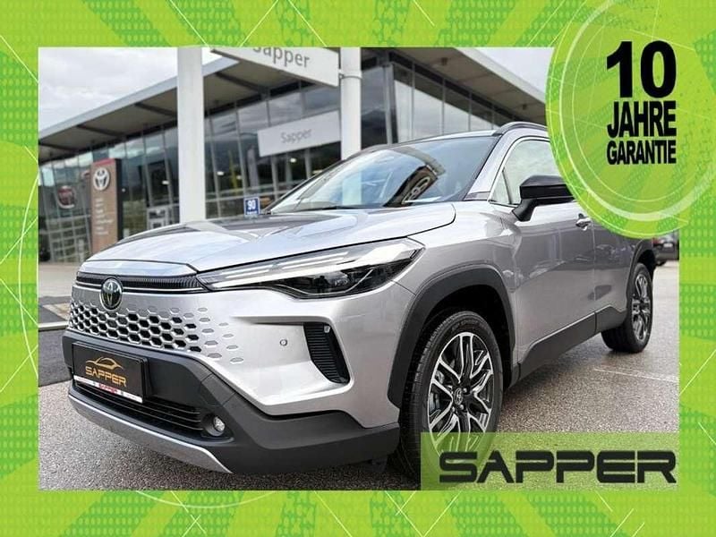 Silber Neu 2025 Toyota Corolla Active Limousine | € 39.460 (Etwas zu teuer) - Bild 1/4