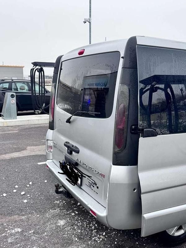 Gebraucht Opel Vivaro Edition 135 PS (99 kW) 2006 Grau Van / Kleinbus