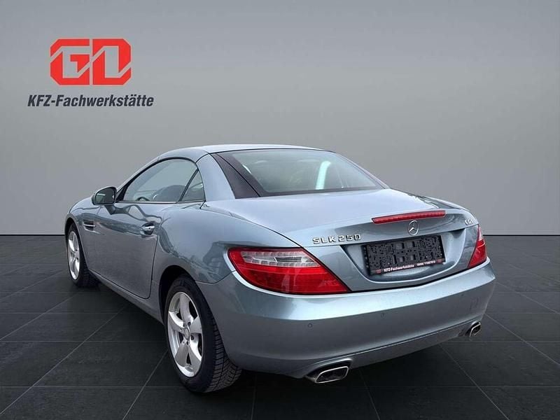 Gebraucht Mercedes SLK250 204 PS (150 kW) 2012 Grau Cabrio