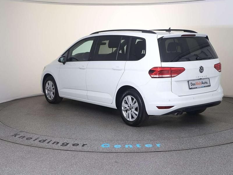 Gebraucht VW Touran Comfortline 150 PS (110 kW) 2023 Weiss  normal Van / Kleinbus