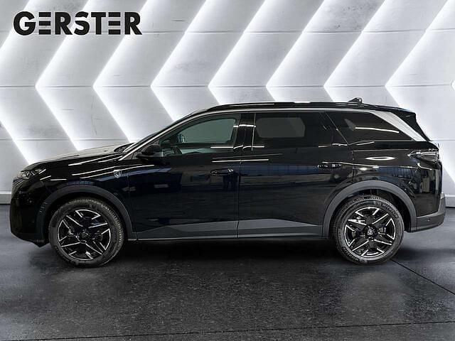 Neu Peugeot 5008 GT 136 PS (100 kW) 2025 Schwarz Van / Kleinbus