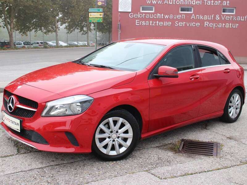 Rot Gebraucht 2017 Mercedes A160 Style Limousine | € 14.490 (Guter Preis) - Bild 1/4