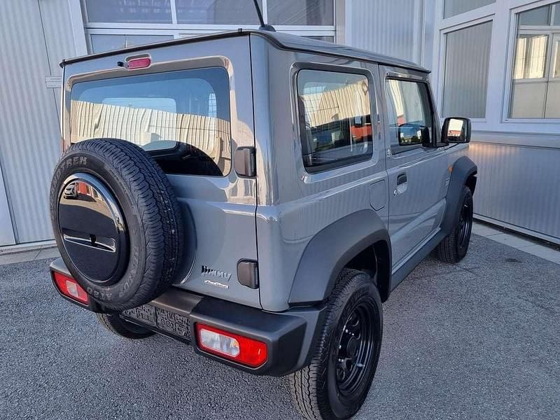Gebraucht Suzuki Jimny 102 PS (75 kW) 2024 Grau SUV