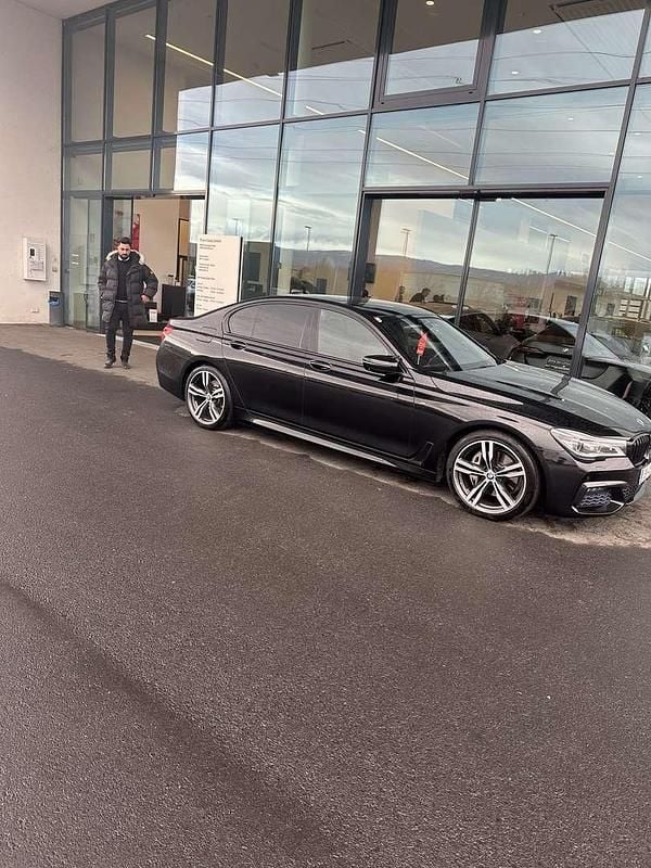 Gebraucht BMW 730 265 PS (194 kW) 2016 Limousine