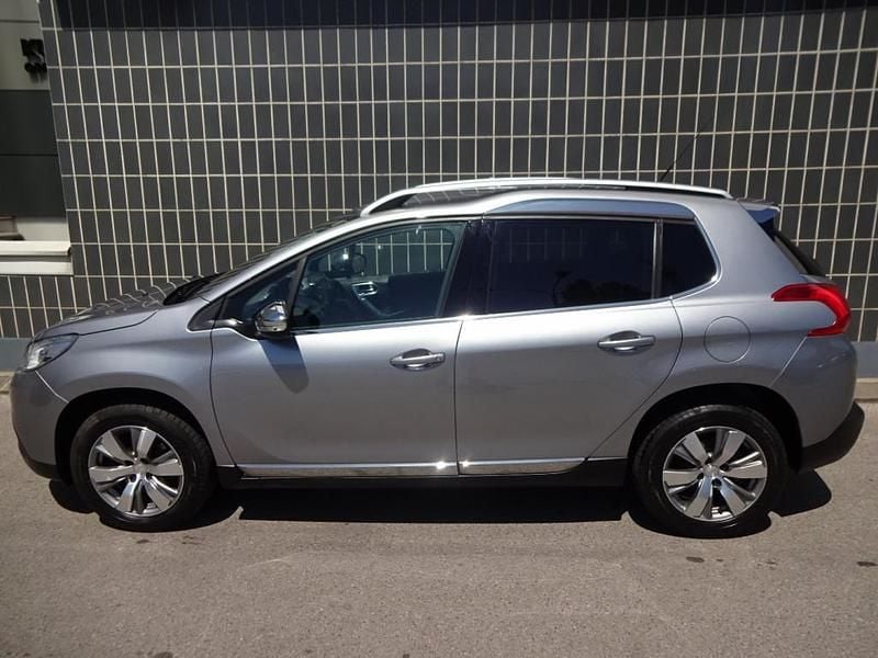 Gebraucht Peugeot 2008 Allure 120 PS (88 kW) 2015 Grau SUV
