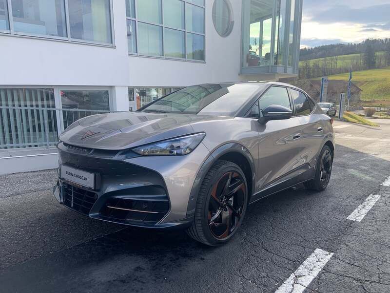 Hellbraun metallic Gebraucht 2025 Cupra Tavascan VZ SUV | € 52.990 (Etwas zu teuer) - Bild 1/4