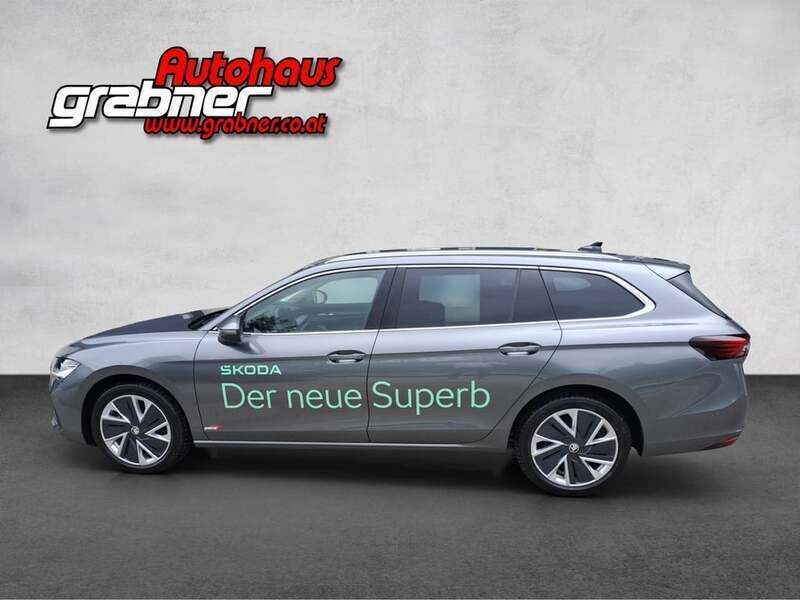 Gebraucht Skoda Superb Selection 150 PS (110 kW) 2024 Mittelgrau  metallic Kombi