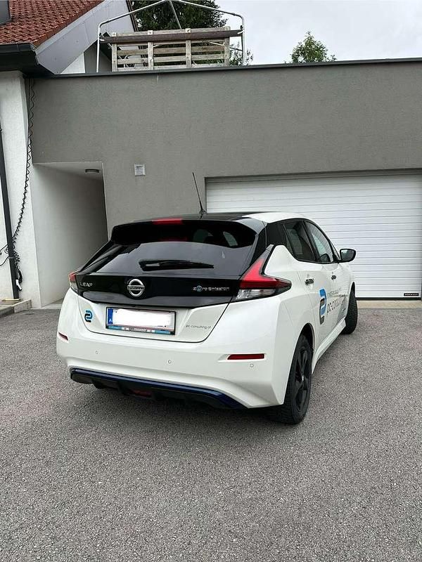 Gebraucht Nissan Leaf N-Connecta 110 kW (150 PS) 2018 Weiß Kleinwagen
