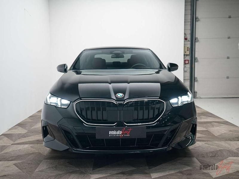 Gebraucht BMW 540 M Sport 303 PS (222 kW) 2025 Schwarz Limousine