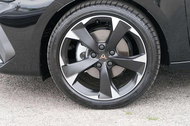 Gebraucht Cupra Leon 150 PS (110 kW) 2025 Schwarz Limousine