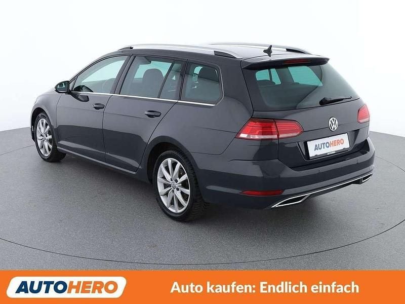 Gebraucht VW Golf VII Highline 150 PS (110 kW) 2019 Grau Kombi