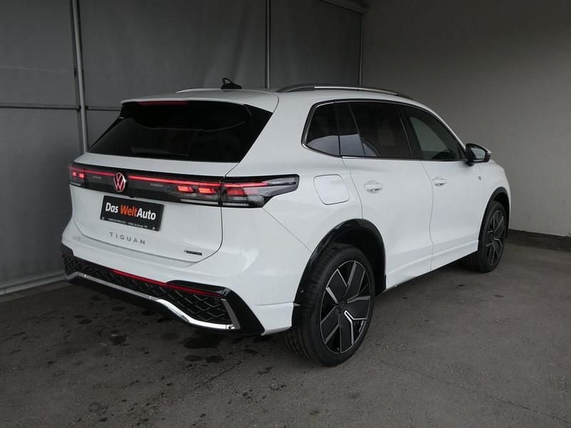 Gebraucht VW Tiguan Sport 193 PS (141 kW) 2025 Weiß SUV