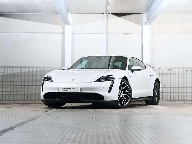 Weiß Gebraucht 2021 Porsche Taycan 4S Limousine | € 49.870 (Guter Preis) - Bild 1/4