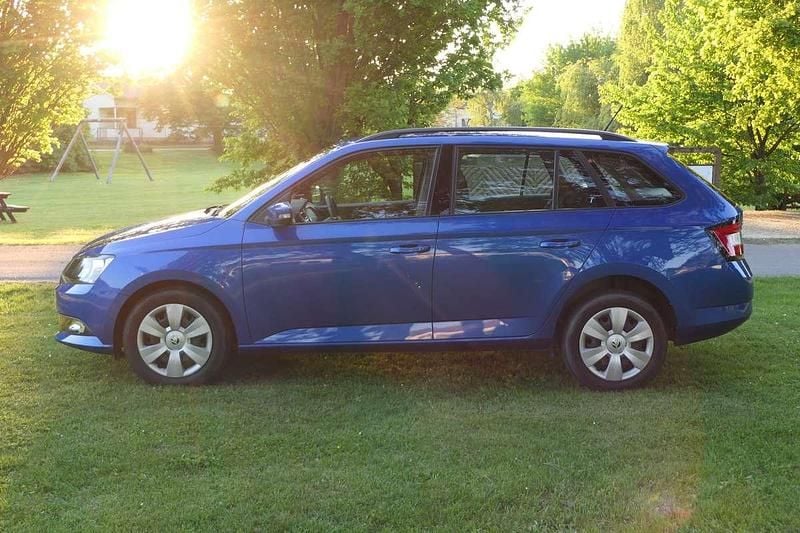 Gebraucht Skoda Fabia 75 PS (55 kW) 2018 Blau Kombi