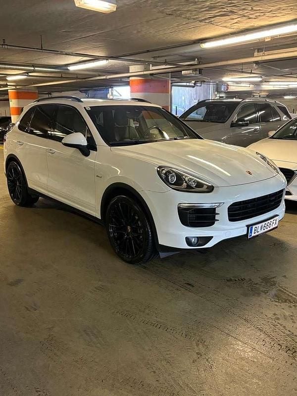 Gebraucht Porsche Cayenne 262 PS (192 kW) 2016 Weiß SUV