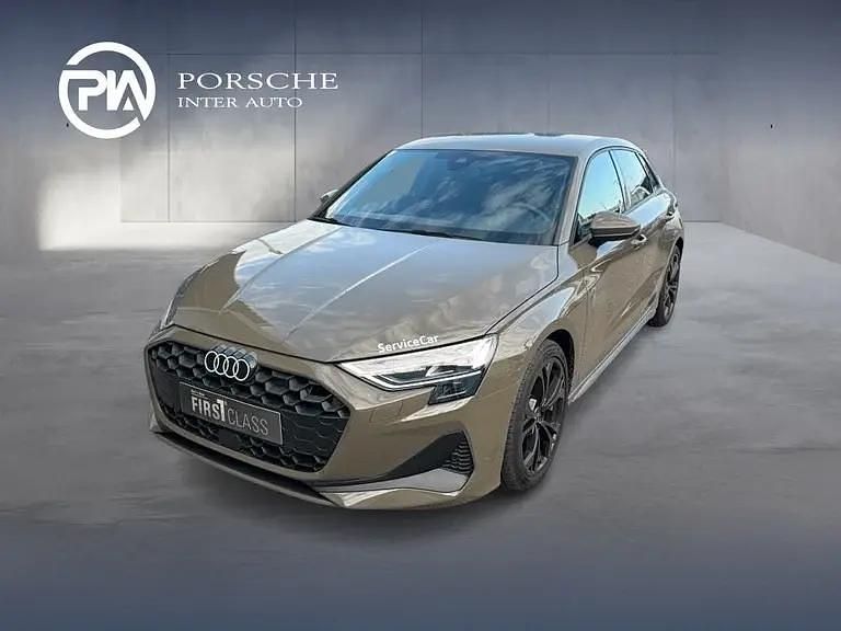 Gebraucht Audi A3 Ambiente 116 PS (85 kW) 2025 Mittelgrün metallic Limousine