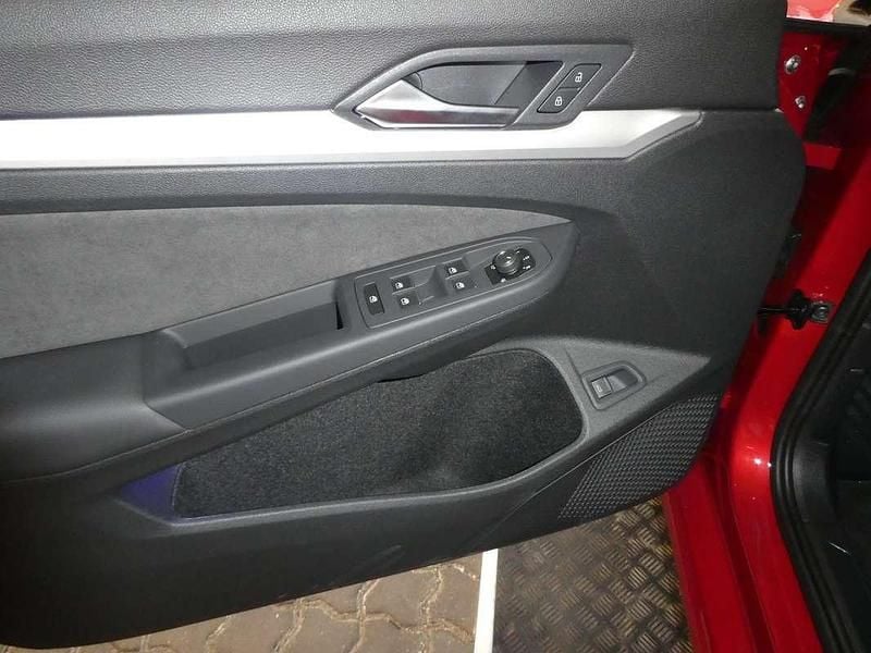 Gebraucht VW Golf VIII Business 116 PS (85 kW) 2025 Rot Kombi