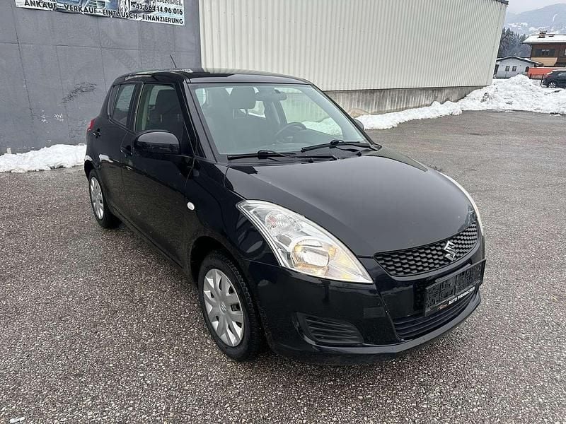 Gebraucht Suzuki Swift 90 PS (66 kW) 2013 Schwarz Kleinwagen