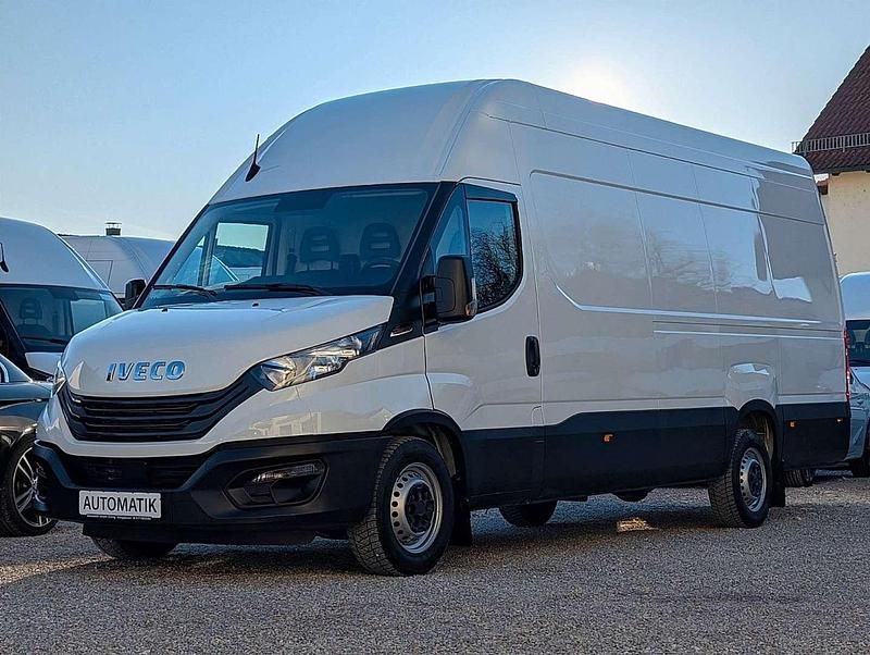 Weiß Gebraucht 2024 Iveco Daily Van | € 39.600 (Guter Preis) - Bild 1/4
