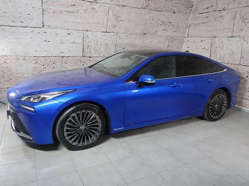 Gebraucht Toyota Mirai Advance 182 PS (133 kW) 2023 Blau Limousine