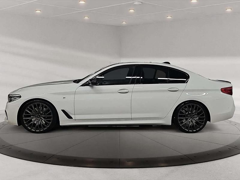 Gebraucht BMW 530 M Sport 265 PS (194 kW) 2019 Weiß Limousine
