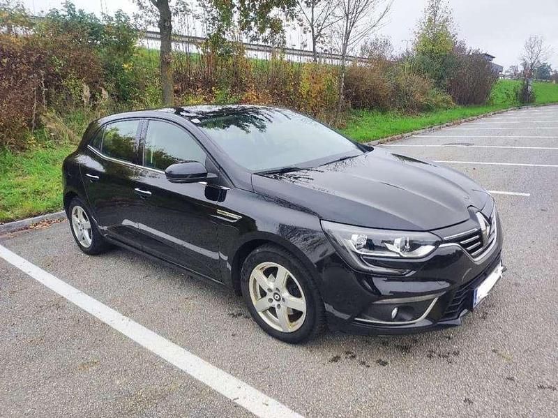 Gebraucht Renault Mégane IV Intens 110 PS (80 kW) 2016 Schwarz Limousine