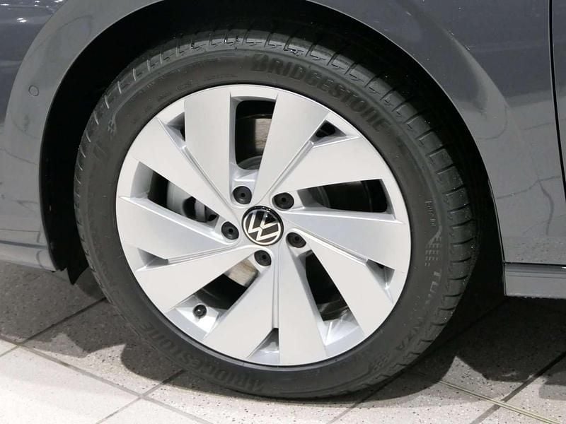 Gebraucht VW Golf VIII Business 116 PS (85 kW) 2025 Mittelgrau  metallic Kombi