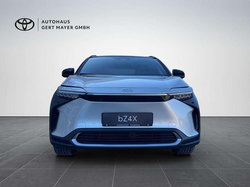 Gebraucht Toyota bZ4X 150 kW (204 PS) 2025 Silber SUV