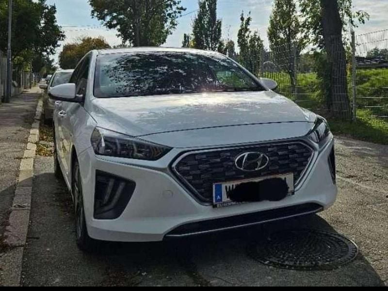 Weiß Gebraucht 2020 Hyundai Ioniq Kleinwagen | € 15.990 (Guter Preis) - Bild 1/4