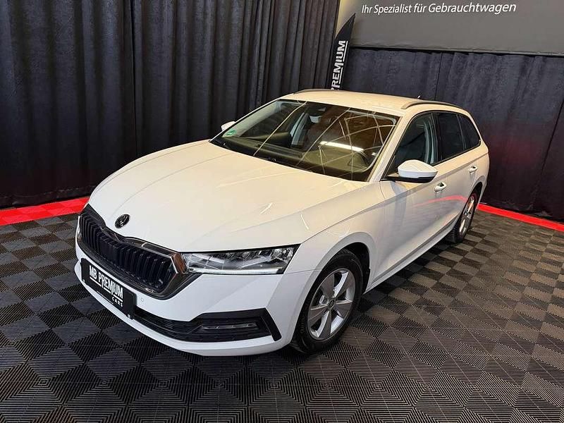Gebraucht Skoda Octavia Ambition 150 PS (110 kW) 2022 Weiß Kombi