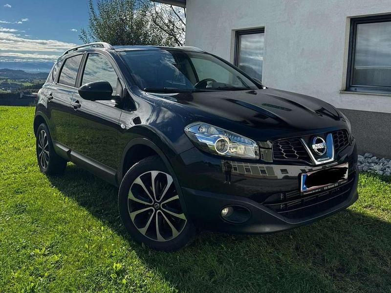 Schwarz Gebraucht 2013 Nissan Qashqai 360º SUV | € 8.750 (Fairer Preis) - Bild 1/4