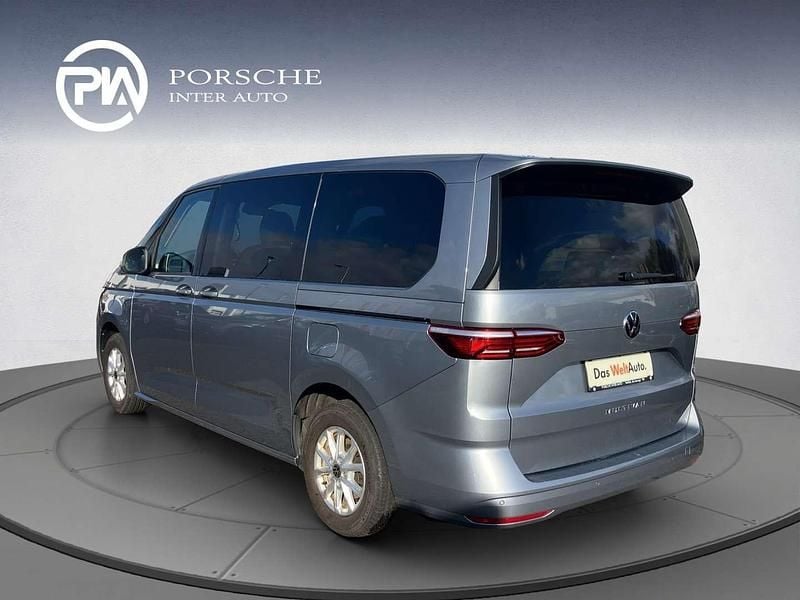 Gebraucht VW Multivan 150 PS (110 kW) 2024 Silber  metallic Van