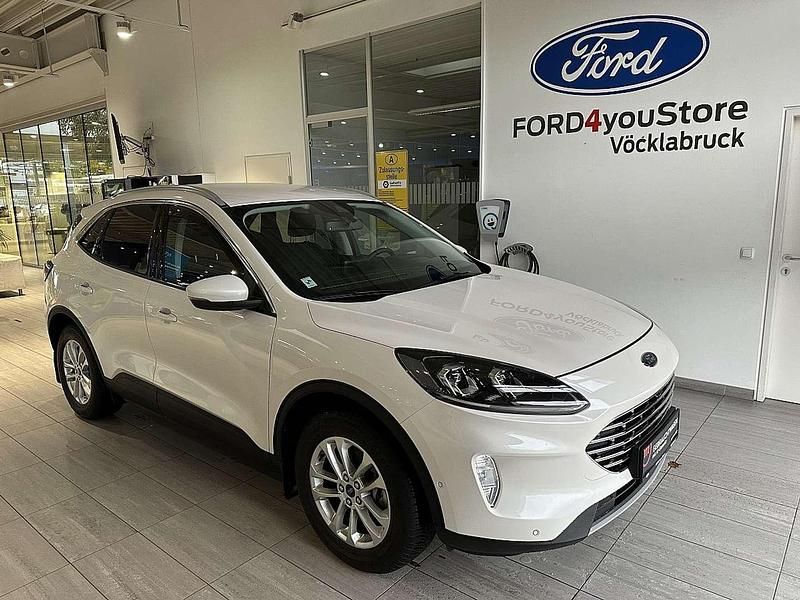 Gebraucht Ford Kuga Titanium 165 PS (121 kW) 2021 Weiß SUV