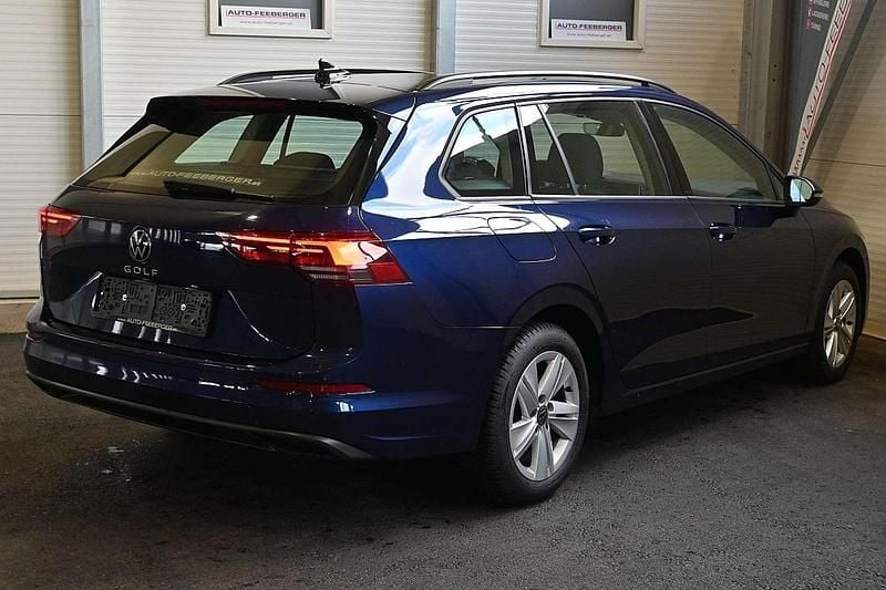 Gebraucht VW Golf VIII Life 116 PS (85 kW) 2022 Blau Kombi