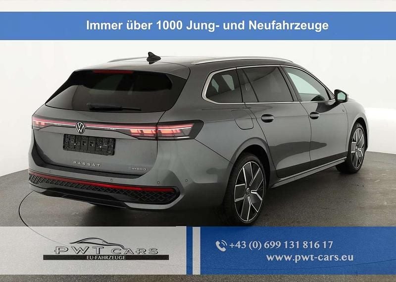 Neu VW Passat R-line 272 PS (200 kW) 2025 Grau Kombi