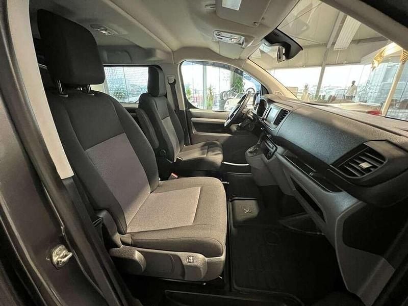 Gebraucht Peugeot Expert 180 PS (132 kW) 2021 Grau Van