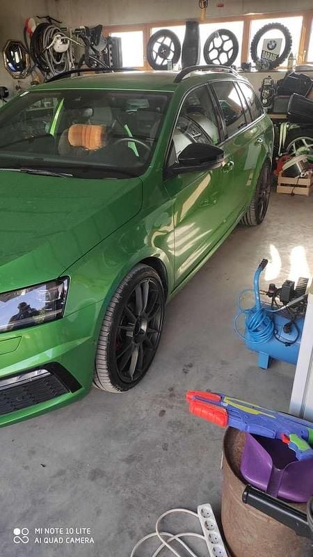 Gebraucht Skoda Octavia RS 184 PS (135 kW) 2017 Grün Kombi